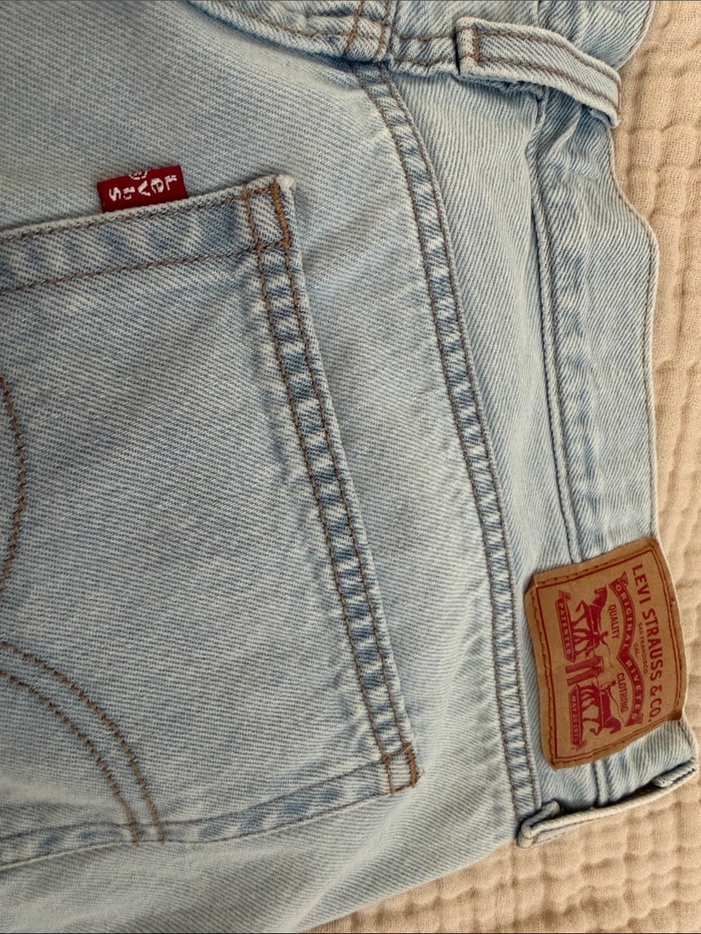94 Baggy Shorts Levi’s Light Wash - Picture 7 of 7